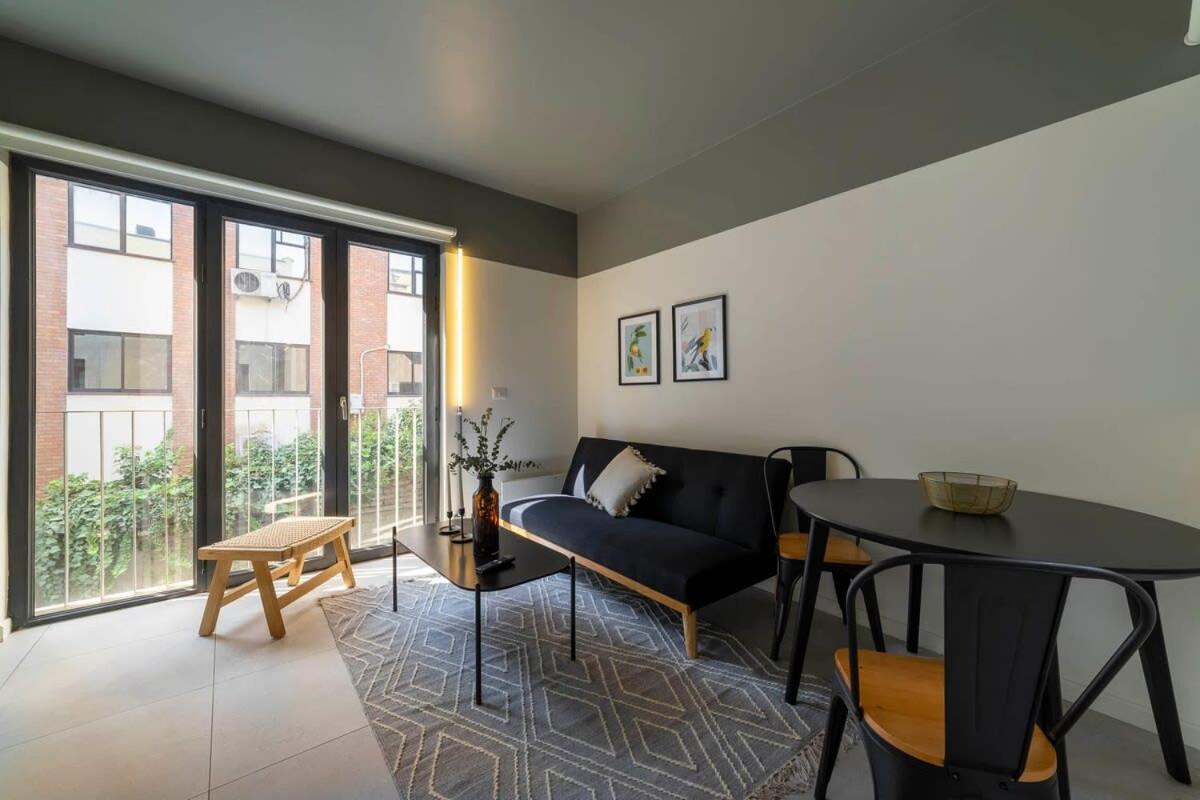 Apartamento Estudio Calido Y Bien Ubicado A Pasos Del Metro *